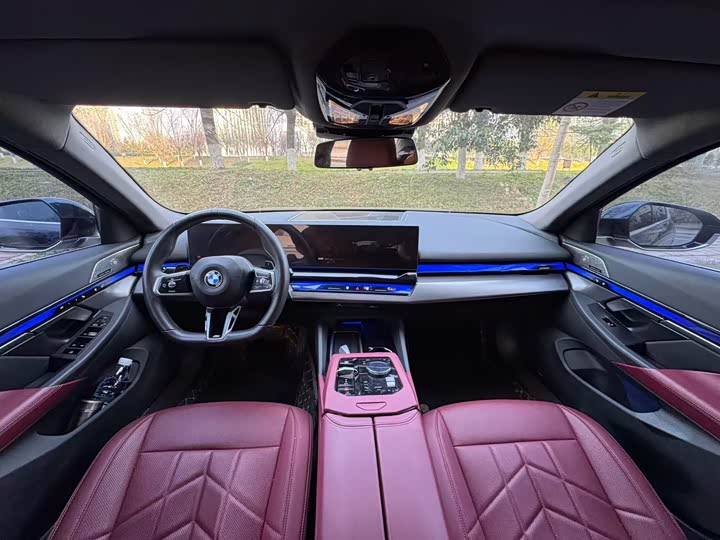 Фото 5 - BMW 5 Series