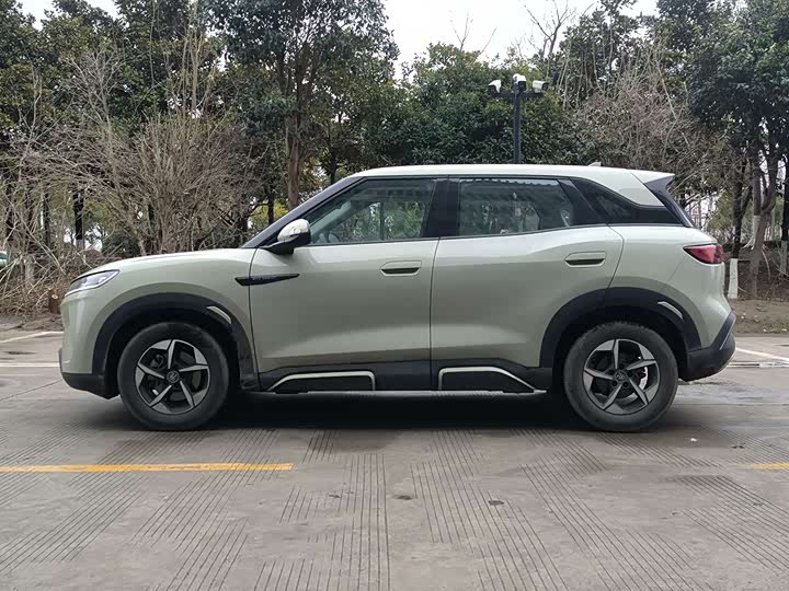 Photo 5 - BYD Yuan Up