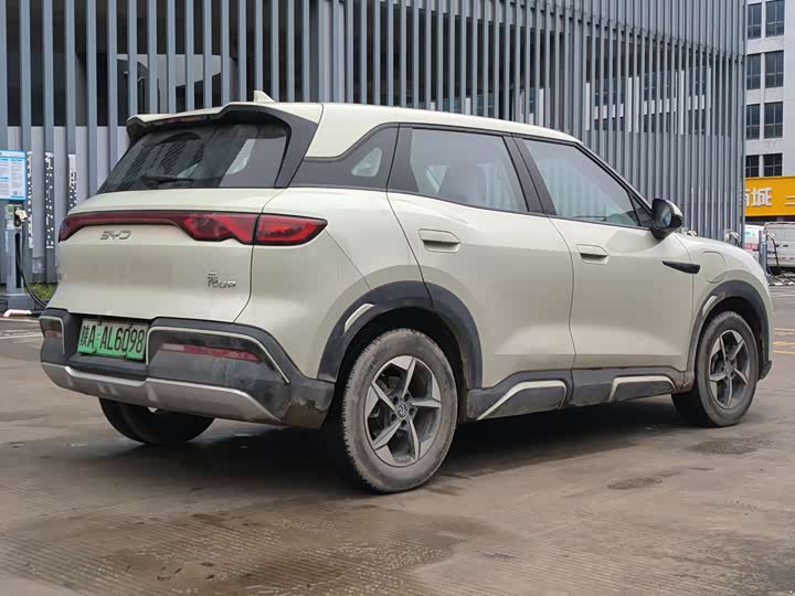 Photo 9 - BYD Yuan Up