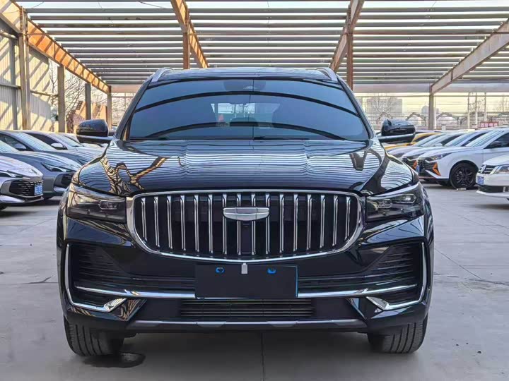 Photo 2 - Geely Monjaro