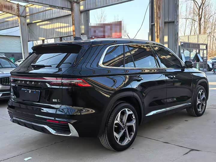 Photo 7 - Geely Monjaro