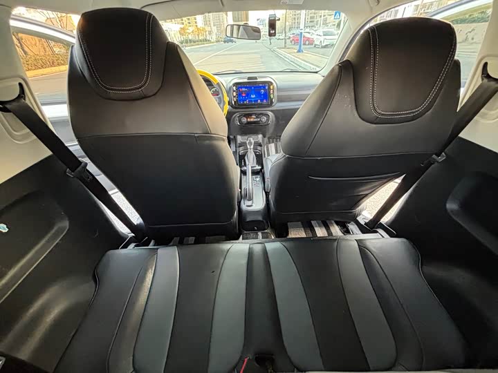 Фото 9 - Roewe Clever