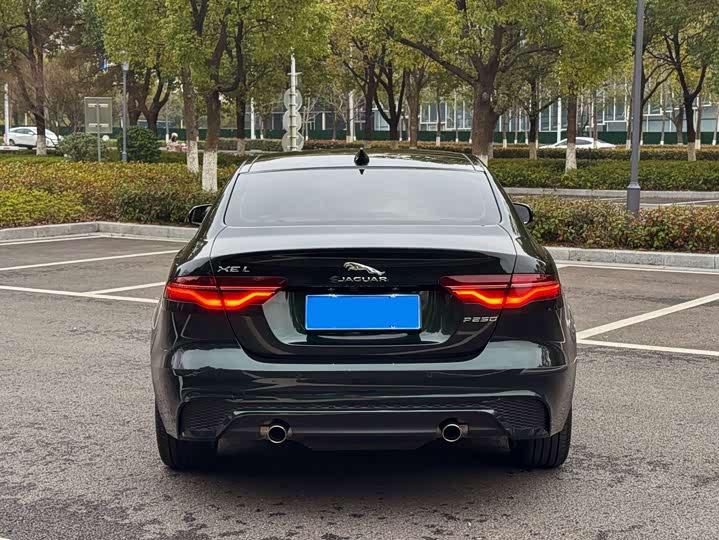 Фото 5 - Jaguar XE L