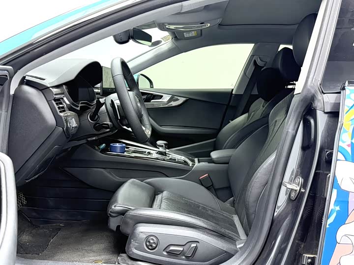 Фото 6 - Audi A5