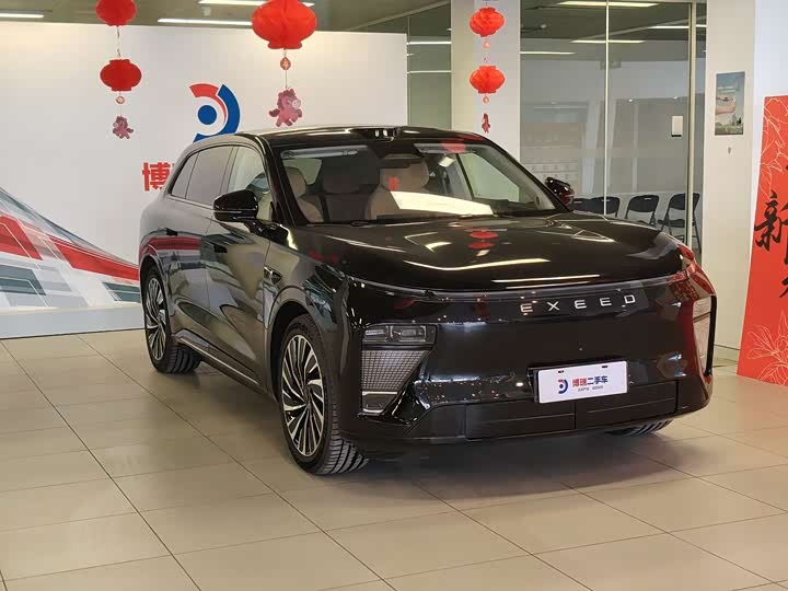 Photo 3 - Exeed Sterra ET