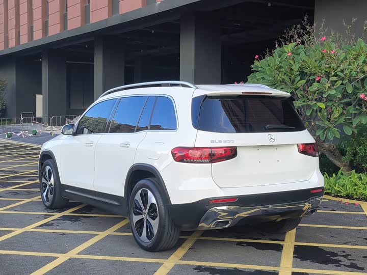 Фото 5 - Mercedes-Benz GLB-Class