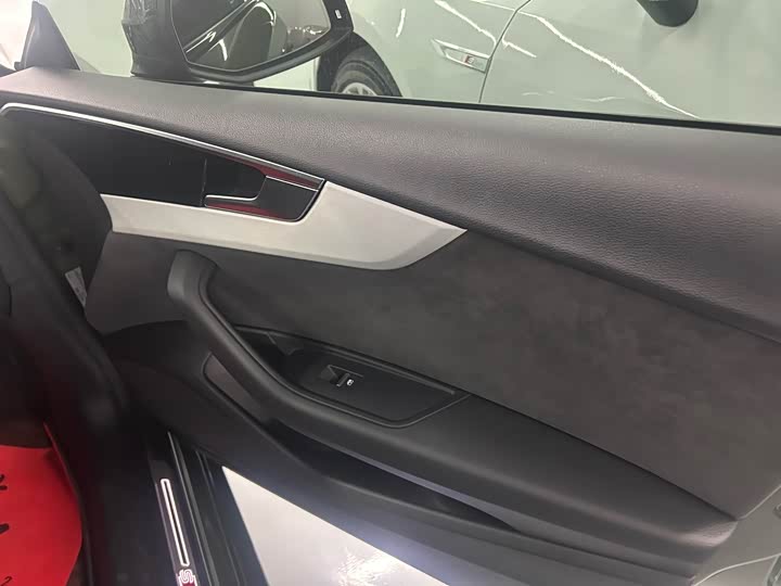 Фото 6 - Audi A5