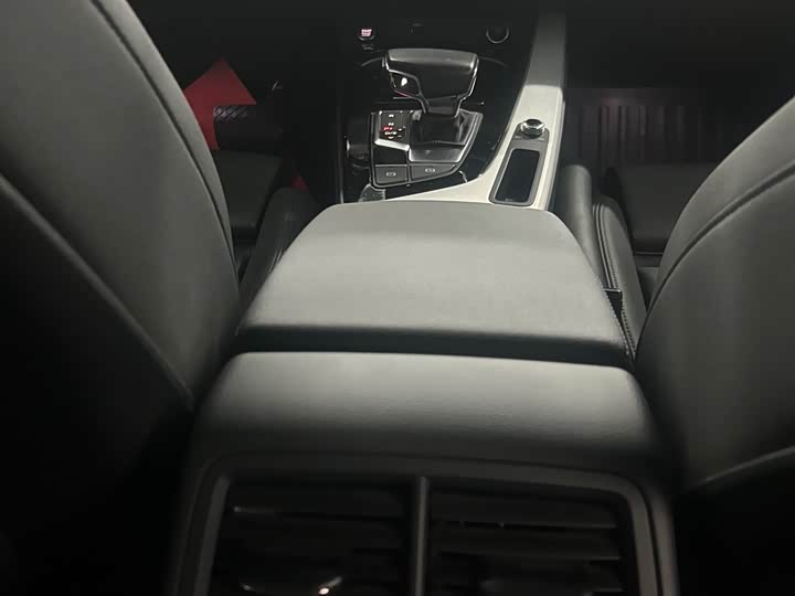 Фото 8 - Audi A5