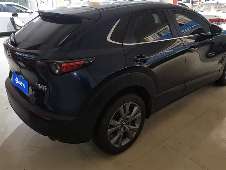 Фото 3 - Mazda CX-30