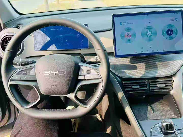 Фото 9 - BYD Sea Lion 05 DM-i Hybrid