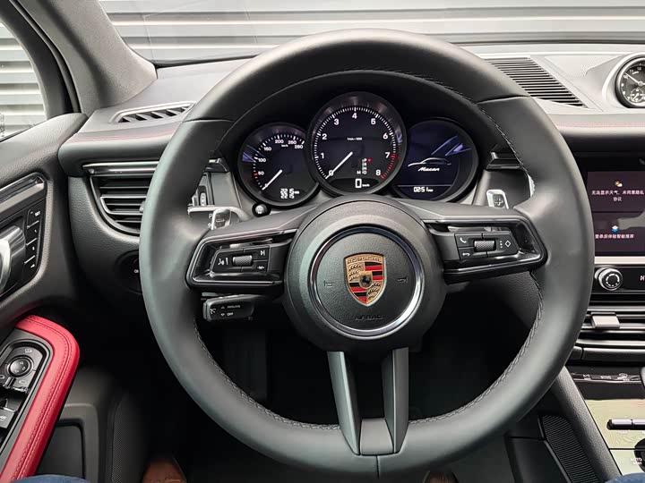 Фото 8 - Porsche Macan