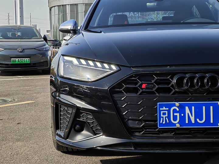 Фото 6 - Audi S4