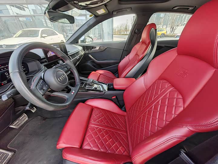 Фото 9 - Audi S4