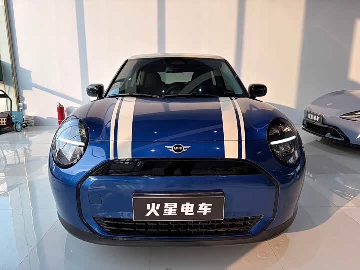 Фото 2 - Mini Cooper