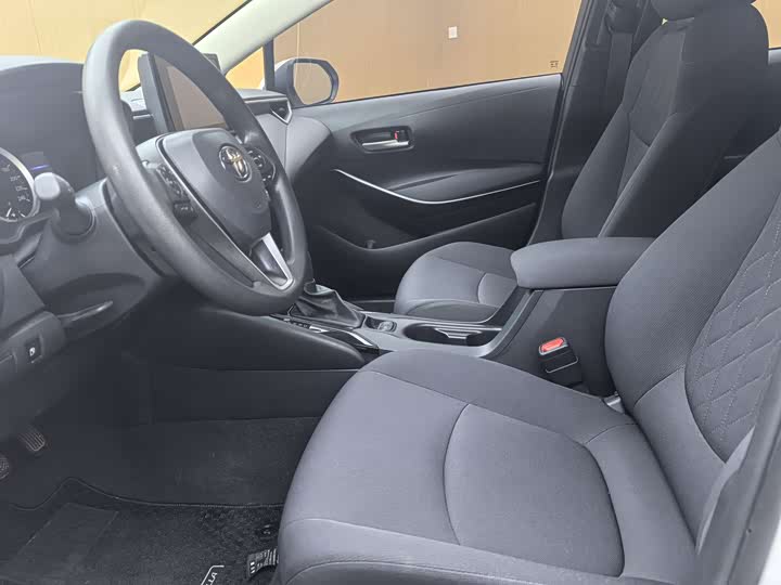 Photo 4 - Toyota Corolla