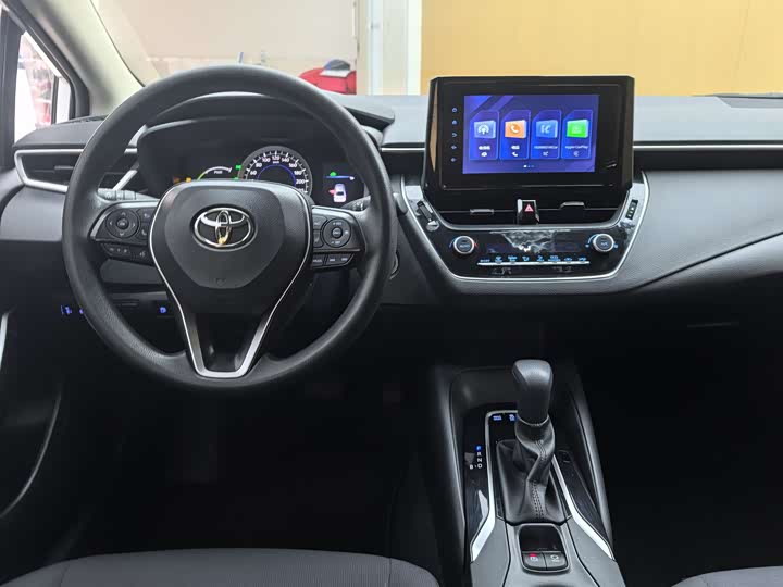 Photo 6 - Toyota Corolla