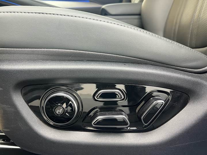 Фото 7 - BYD Song L