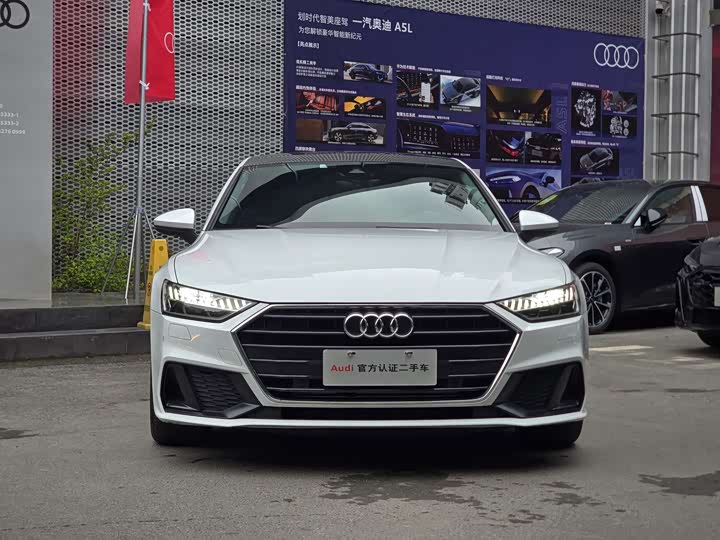 Фото 2 - Audi A7
