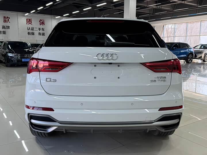 Фото 5 - Audi Q3