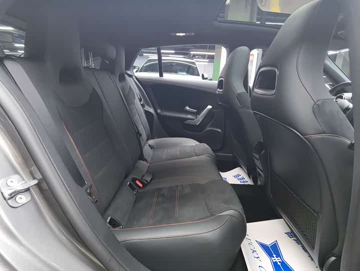 Фото 9 - Mercedes-Benz CLA-Class