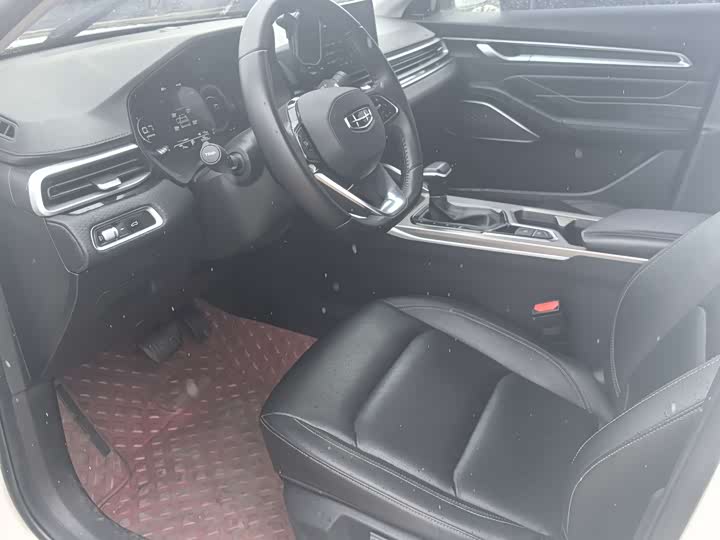 Фото 6 - Geely Emgrand