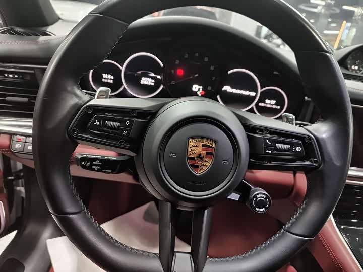 Photo 6 - Porsche Panamera