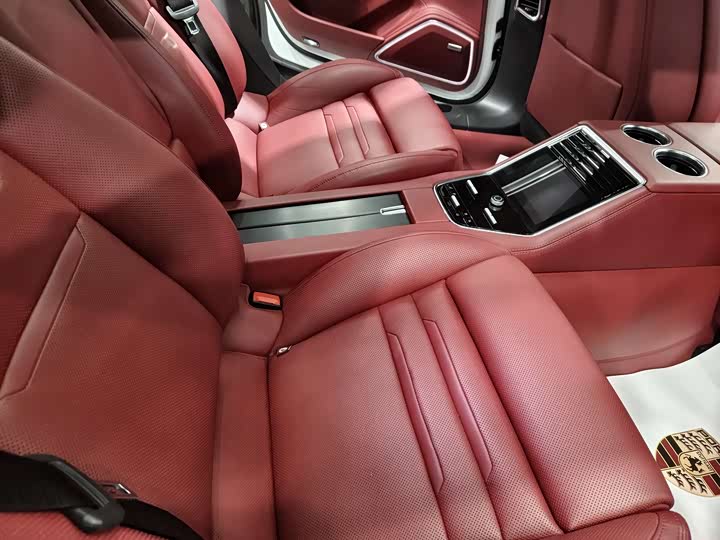 Photo 9 - Porsche Panamera