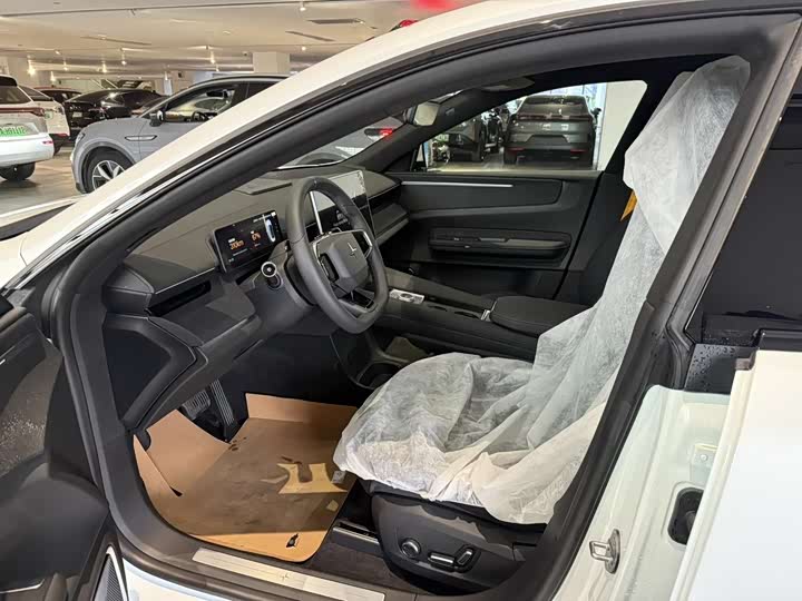 Фото 6 - Polestar 4