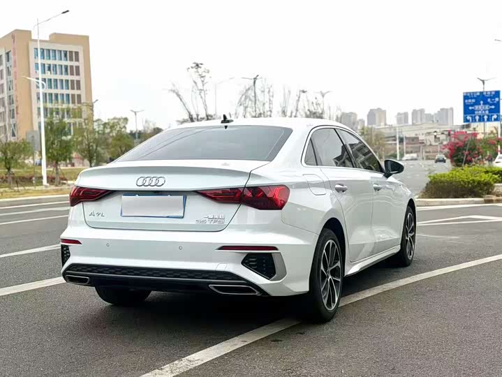 Фото 4 - Audi A3