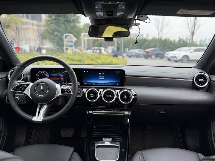 Фото 6 - Mercedes-Benz A-Class