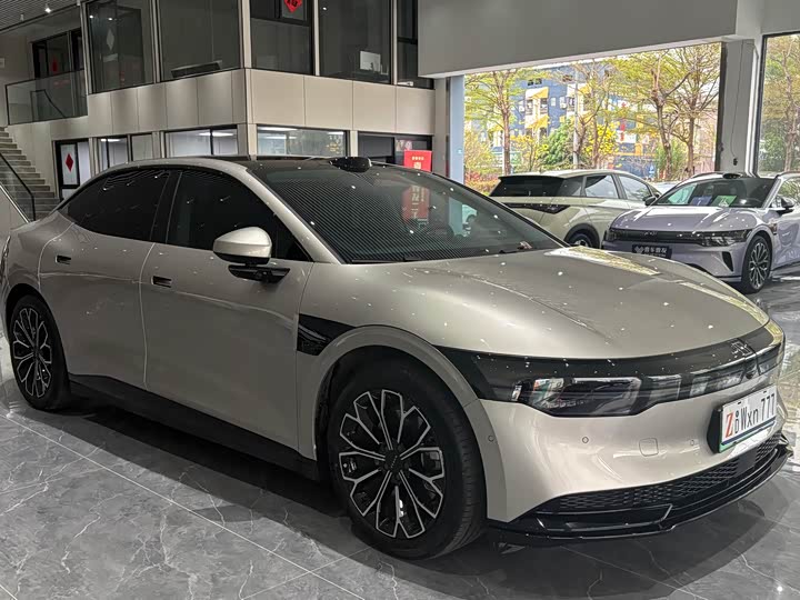 Фото 4 - Zeekr 007