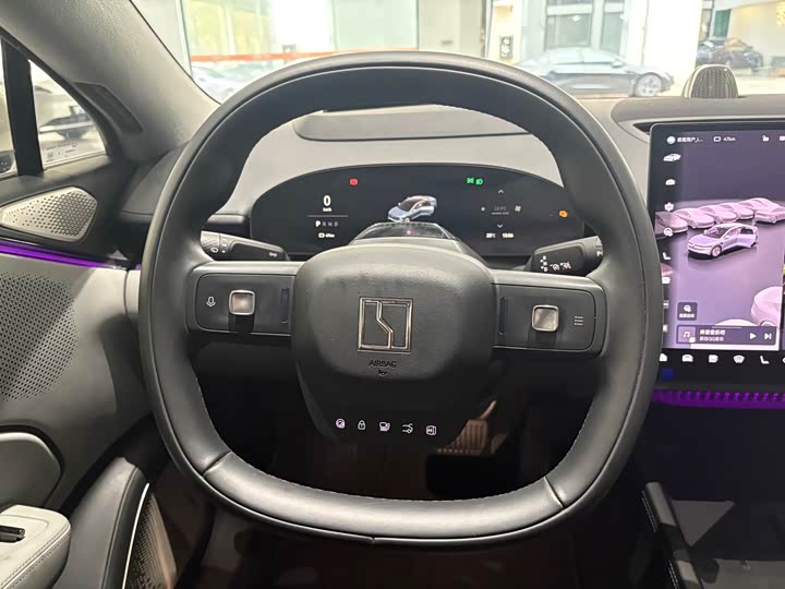 Фото 7 - Zeekr 007