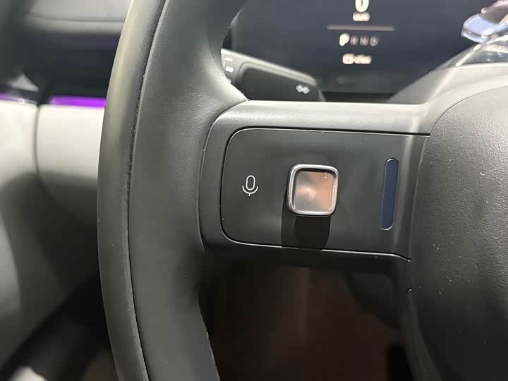 Фото 8 - Zeekr 007