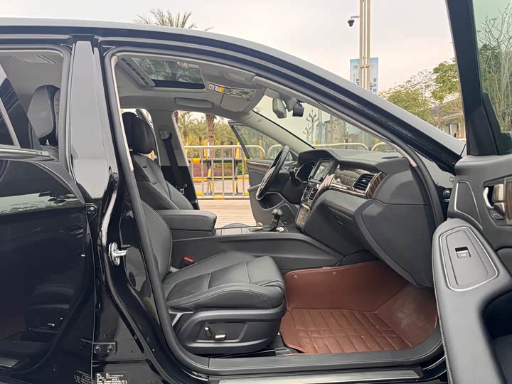 Фото 7 - Hongqi H7