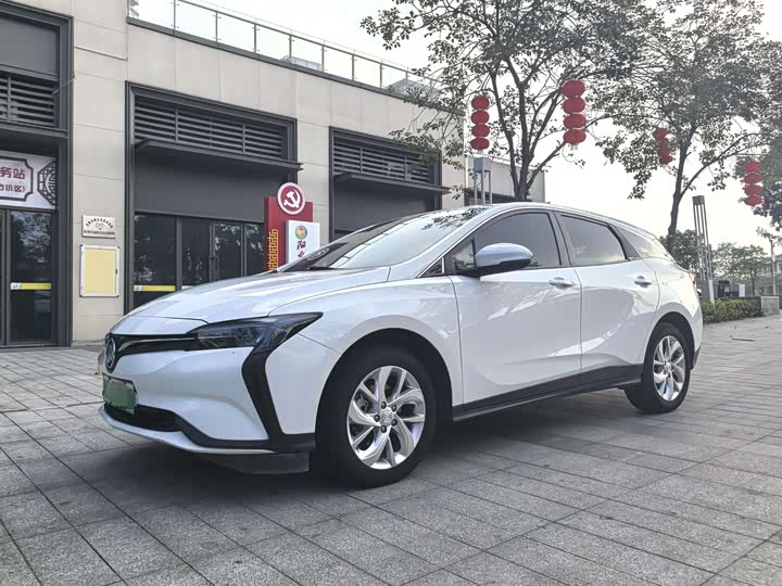 Фото 1 - Buick Velite 6