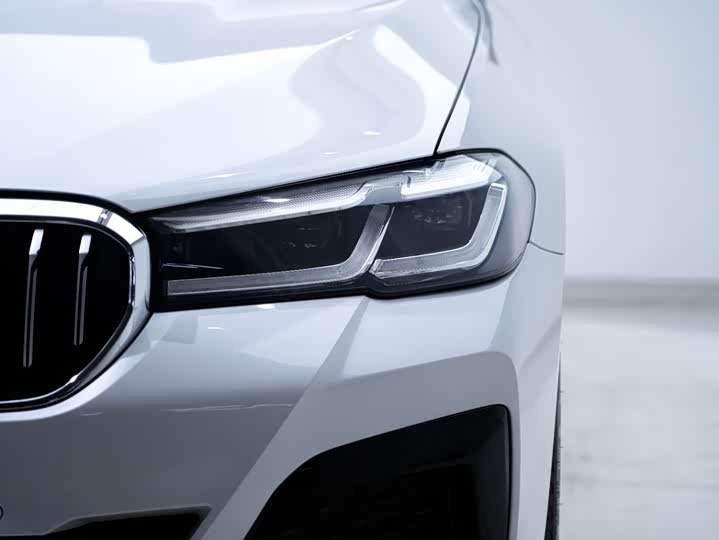 Zdjęcie 7 - BMW 5 Series