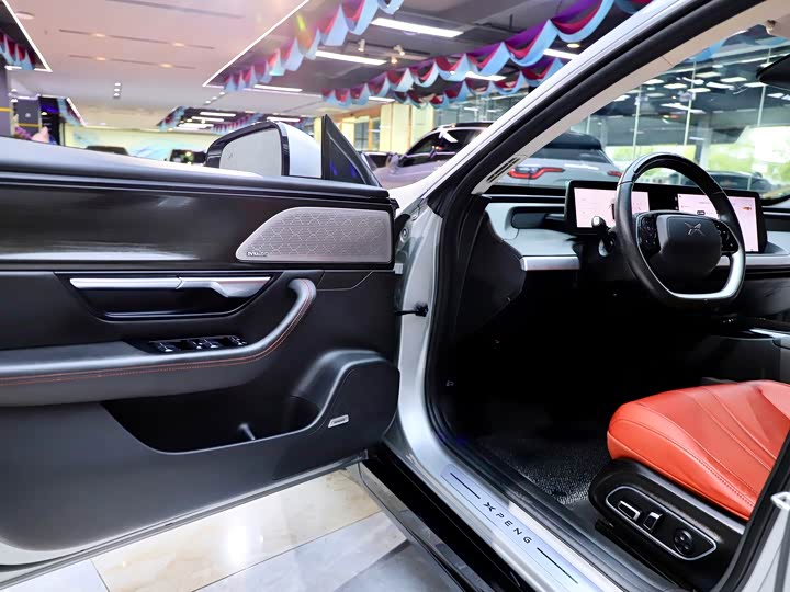 Фото 9 - XPeng P7