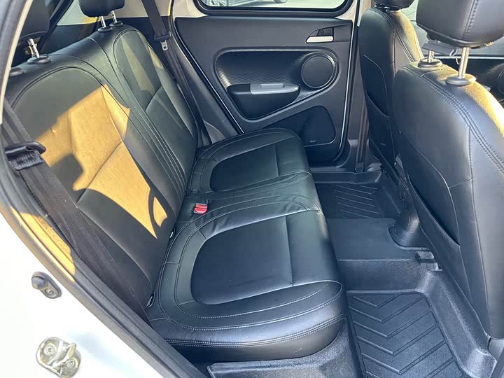 Photo 7 - Ora Black Cat