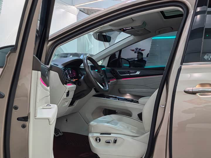 Фото 4 - Volkswagen Viloran