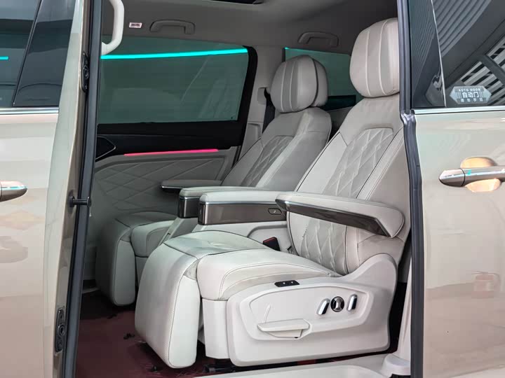 Фото 6 - Volkswagen Viloran