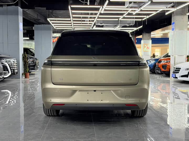 Photo 5 - LiXiang L8