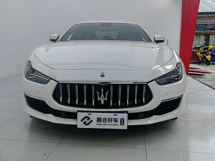 Фото 2 - Maserati Ghibli