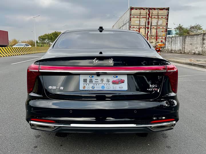 Фото 8 - Hongqi H5