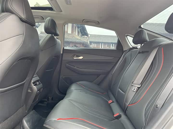 Фото 6 - Geely Binrui