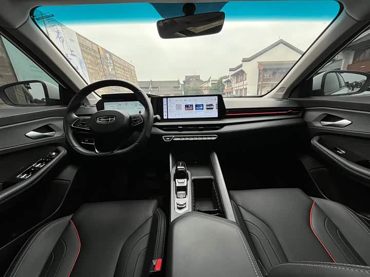 Фото 9 - Geely Binrui