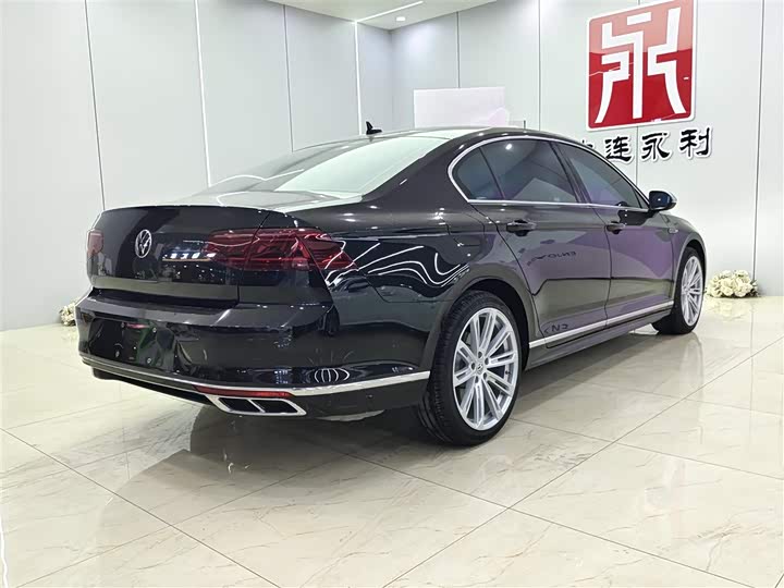 Photo 4 - Volkswagen Magotan