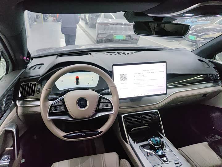 Фото 4 - BYD Tang Hybrid/EV