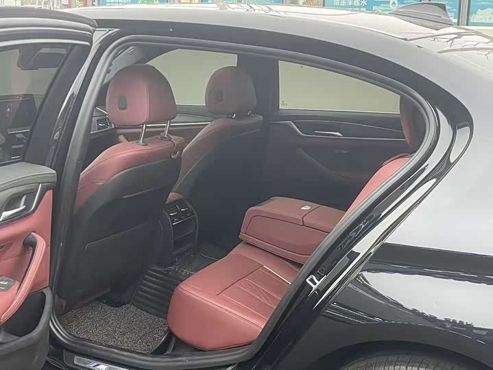 Фото 7 - BMW 5 Series