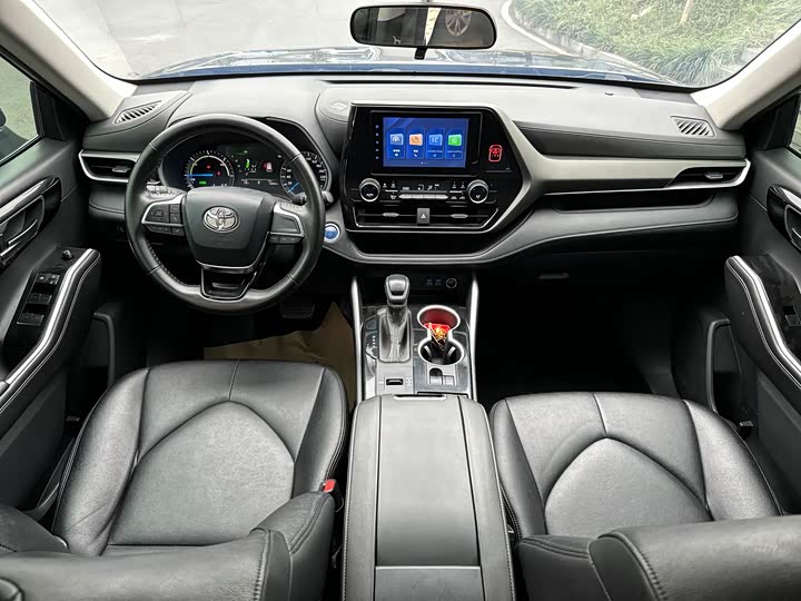 Фото 6 - Toyota Highlander