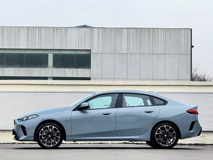 Фото 3 - BMW 2 Series